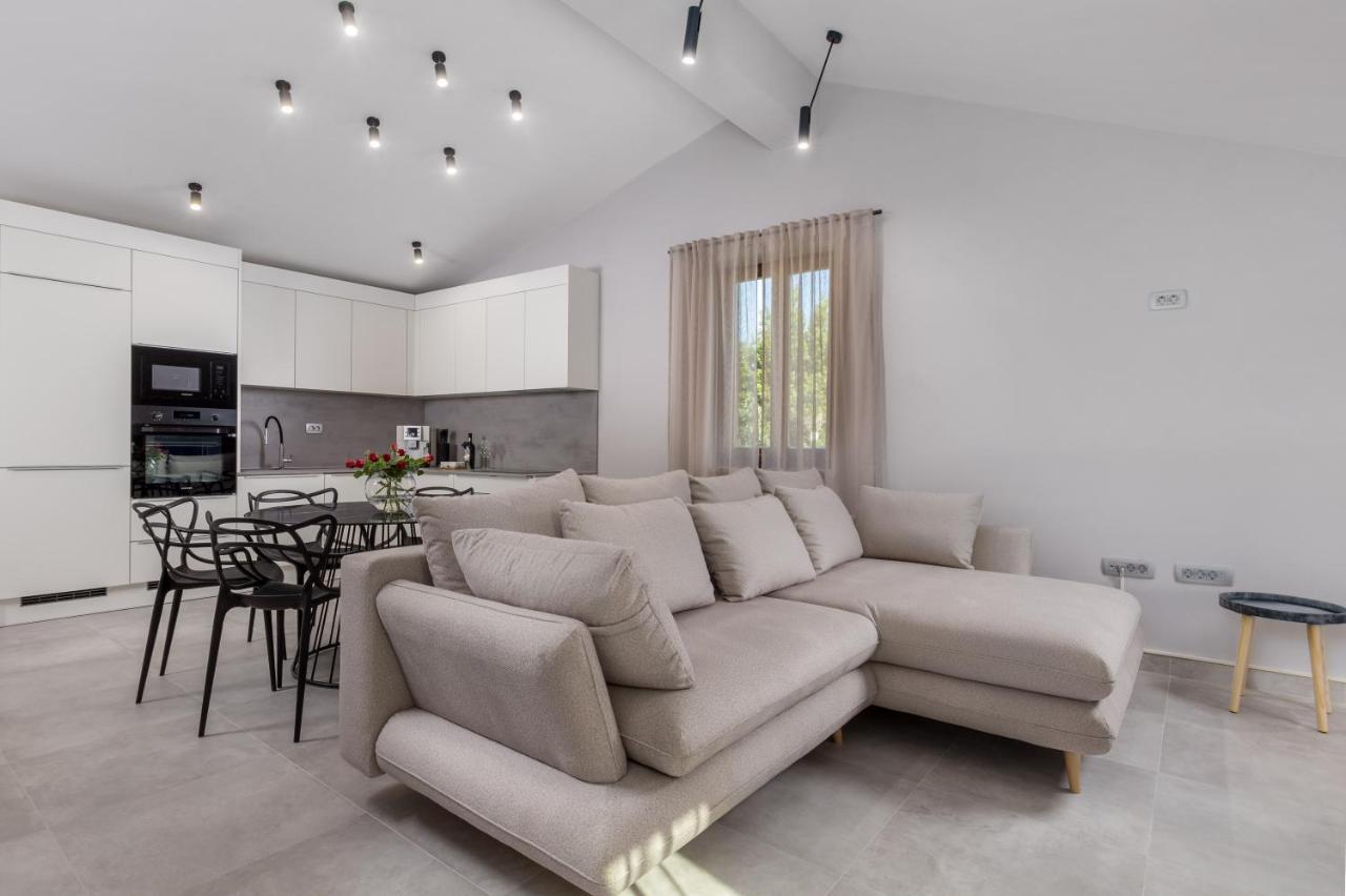 Apartmani Dogas Crikvenica Buitenkant foto