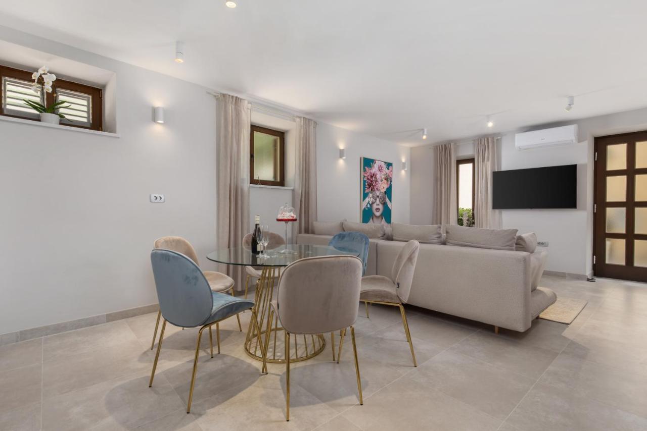 Apartmani Dogas Crikvenica Buitenkant foto