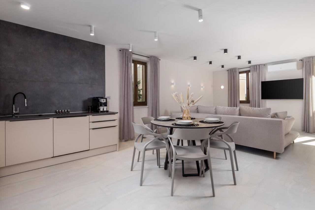 Apartmani Dogas Crikvenica Buitenkant foto