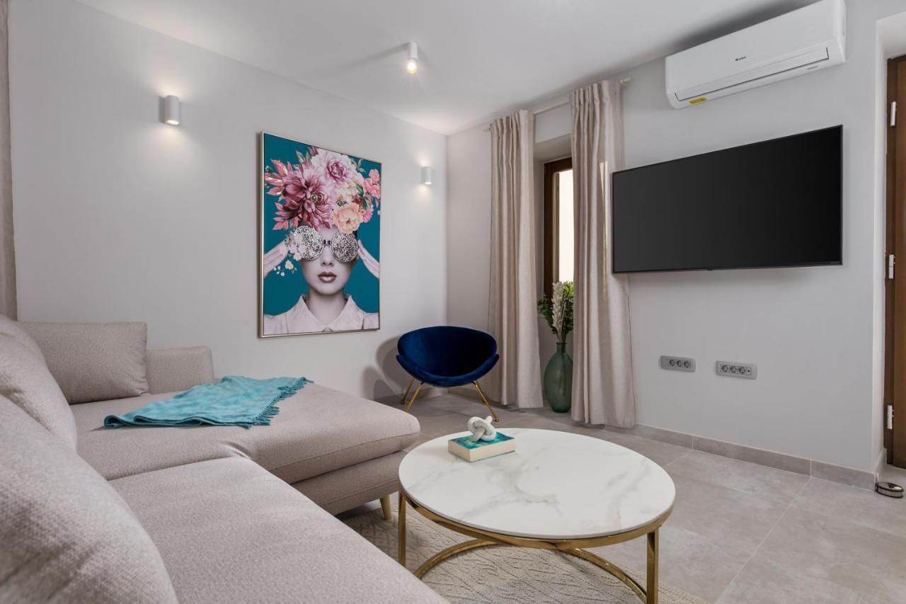 Apartmani Dogas Crikvenica Buitenkant foto